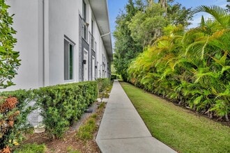 438 W Swoope Ave in Winter Park, FL - Building Photo - Building Photo