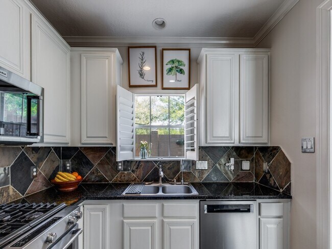 1159 Enclave Square E