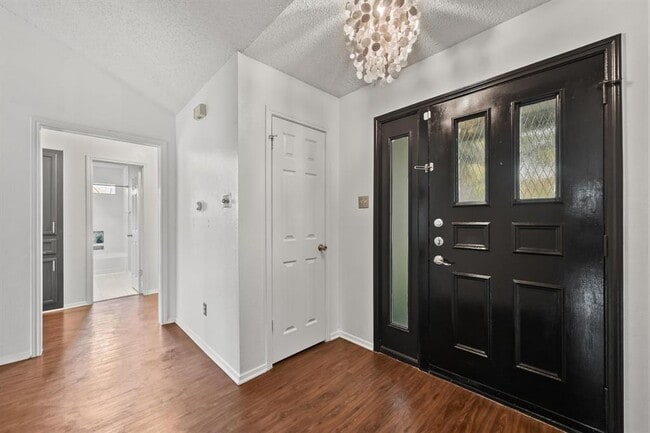 7811 Finch Trail in Austin, TX - Building Photo - Building Photo