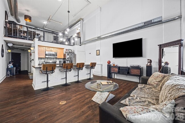 715 N Graham St in Charlotte, NC - Building Photo - Building Photo