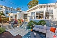 3009 3rd St in Santa Monica, CA - Building Photo - Building Photo