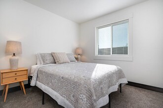 519 1st Ave E in Kalispell, MT - Foto de edificio - Building Photo