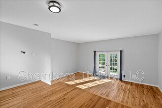2146 Golf Course Dr in Reston, VA - Building Photo - Building Photo