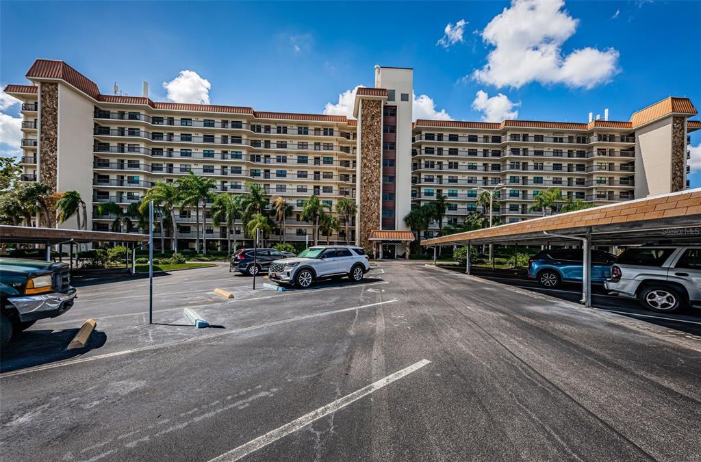 5400 Park St N in St. Petersburg, FL - Building Photo