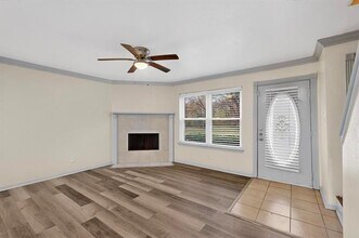 3925 Brandon Park Dr in Garland, TX - Building Photo - Building Photo