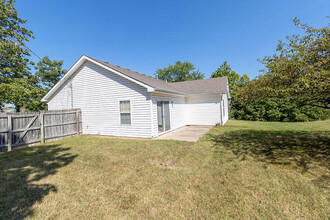 1800 McAlester St in Columbia, MO - Building Photo - Building Photo