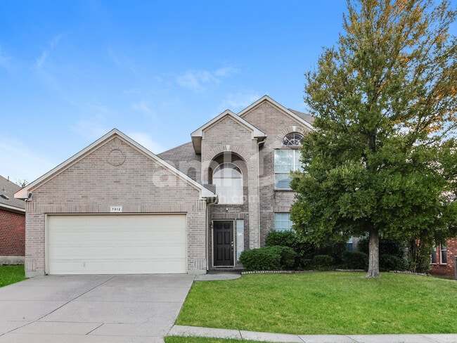 property at 7812 Roswell Ct