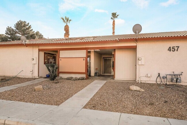 457 N Lamb Blvd in Las Vegas, NV - Building Photo - Building Photo