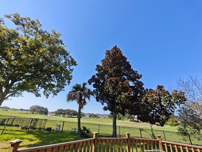 property at 3315 Frostwood Dr