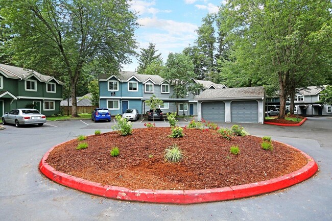 Hidden River Townhomes in Kirkland, WA - Building Photo - Building Photo