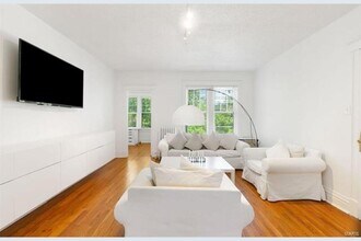 6328 Northwood Ave in Clayton, MO - Foto de edificio - Building Photo