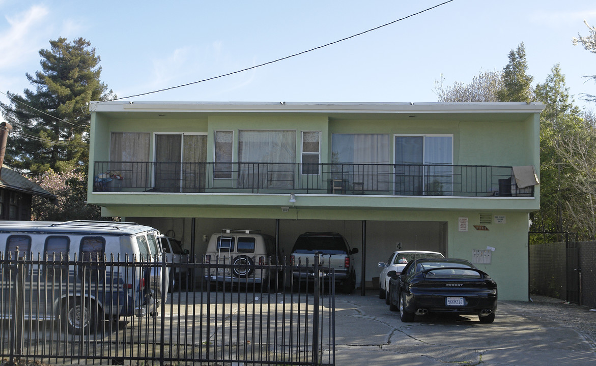 2241 9th St in Berkeley, CA - Building Photo