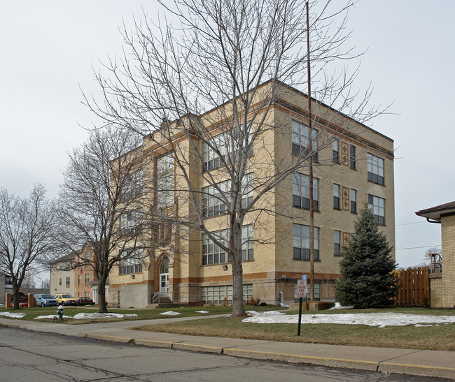 Nativity Manor in Lorain, OH - Building Photo - Building Photo