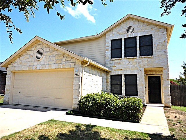 7537 Marble Ridge Dr in Austin, TX - Building Photo