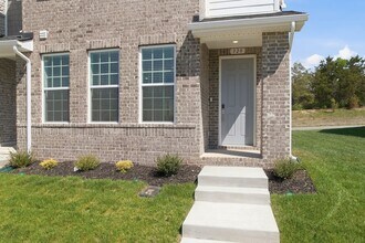 320 Lynwood Station Blvd in Mount Juliet, TN - Building Photo - Building Photo