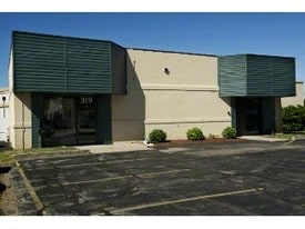 308-310 Pearl St in Oshkosh, WI - Building Photo