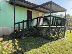 12738 Pecan Tree Ct in Willis, TX - Foto de edificio - Building Photo