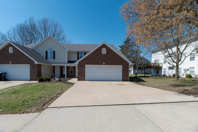 property at 13 Yorkshire Dr