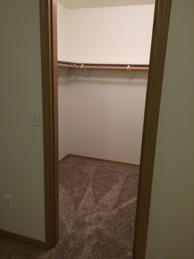 property at 5475 Glenridge Way