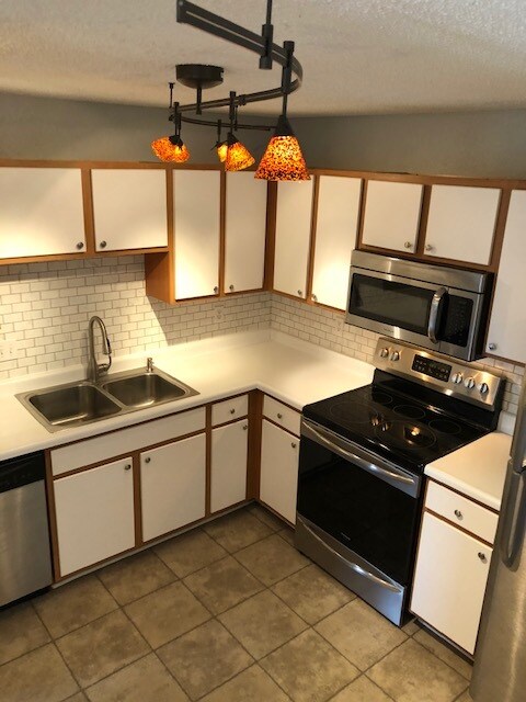 16955 Toronto Ave SE, Unit 302 in Prior Lake, MN - Building Photo - Building Photo