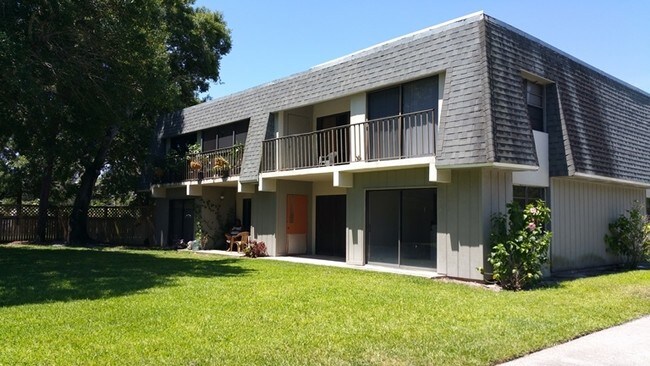Woodland Condominiums