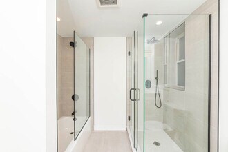 2825 N Rockwell St in Chicago, IL - Building Photo - Building Photo