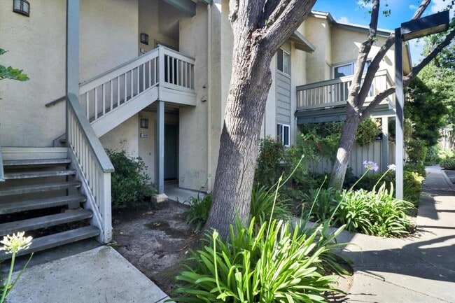 property at 1088 Summerplace Dr