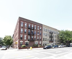 5716 4th Ave in Brooklyn, NY - Building Photo