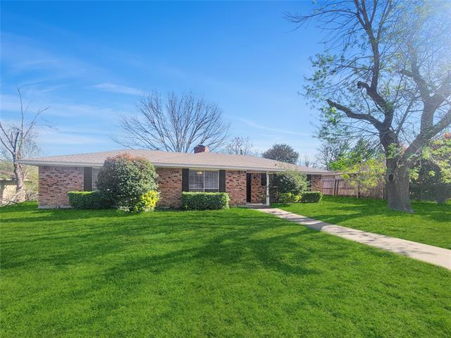 110 Bailey Dr in Desoto, TX - Building Photo