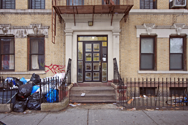4710 4th Ave in Brooklyn, NY - Foto de edificio - Building Photo