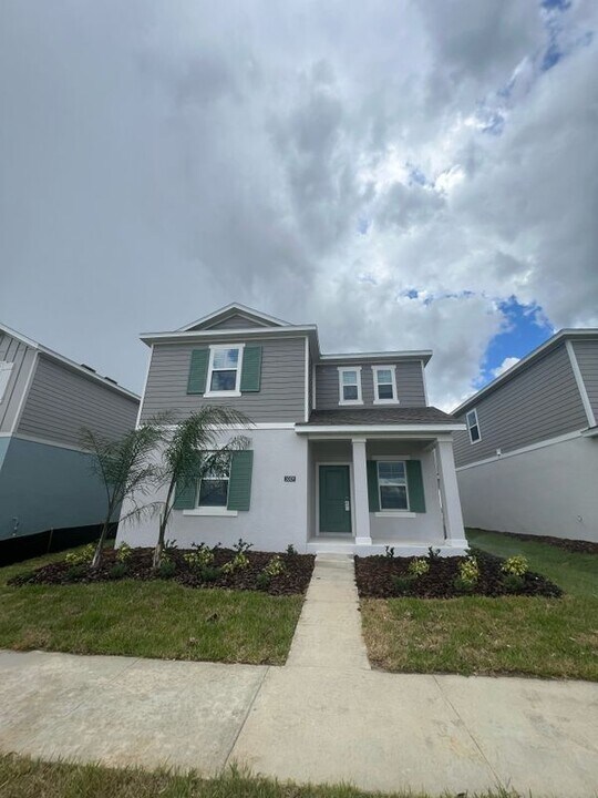 3009 Namaste Dr in Clermont, FL - Building Photo