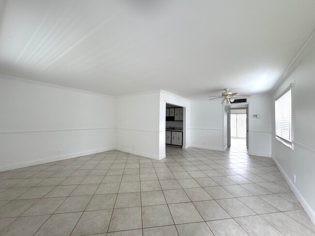 80 Normandy Ln