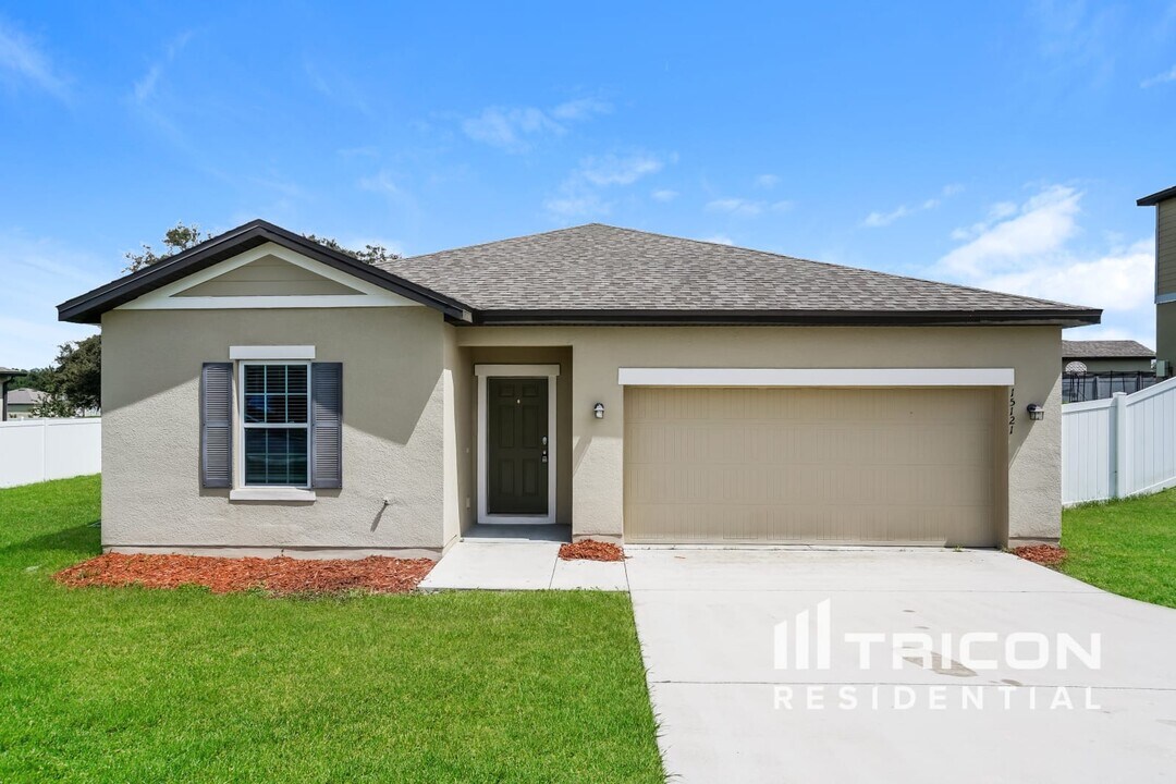 15121 Sora St in Mascotte, FL - Building Photo