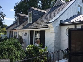 11 Chatham Heights Rd in Fredericksburg, VA - Building Photo - Building Photo