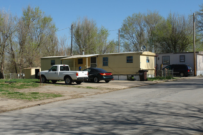 Martinview Mobile Home Park in Bellevue, NE - Foto de edificio - Building Photo