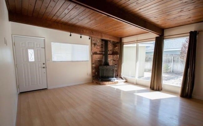 645 Bolen Dr in Paso Robles, CA - Building Photo - Building Photo