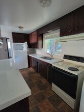 752 N 195th St, Unit Carriage House in Shoreline, WA - Foto de edificio - Building Photo