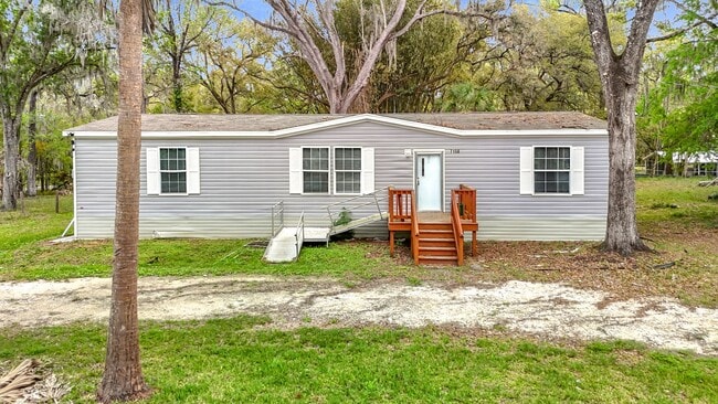 property at 7158 Sunnyside Dr