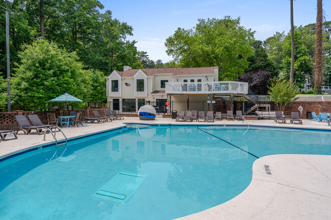 Lake Lynn Reserve Apartments