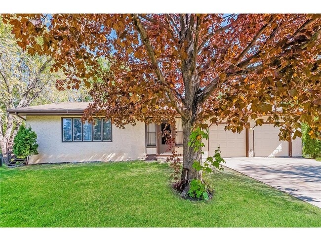 property at 6200 74th Ave N