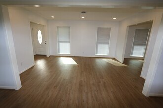 5414 Spellman Rd in Houston, TX - Building Photo - Building Photo
