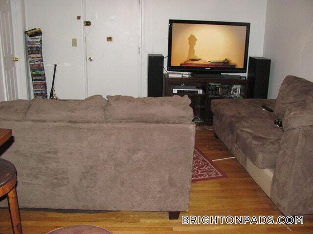 23 Cummings Rd, Unit 6 in Boston, MA - Building Photo