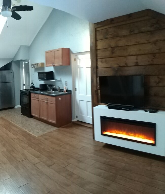 4 Woodbine Ln, Unit 2 in Sparta, NJ - Building Photo - Building Photo