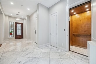 4715 Jackson St in Houston, TX - Foto de edificio - Building Photo