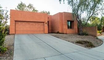 7561 E Truces Pl in Tucson, AZ - Building Photo