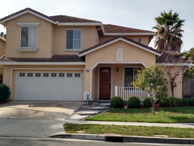 property at 3267 Woodmere Dr