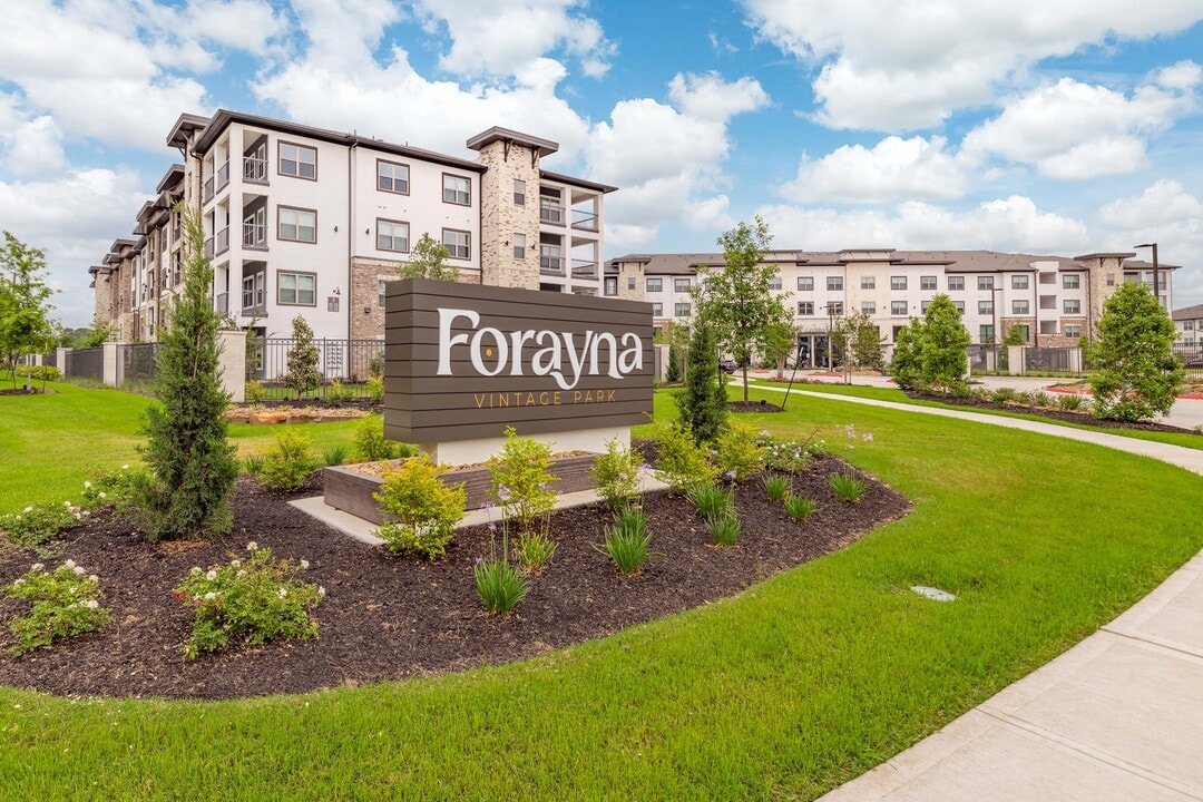 Forayna Vintage Park in Houston, TX - Foto de edificio