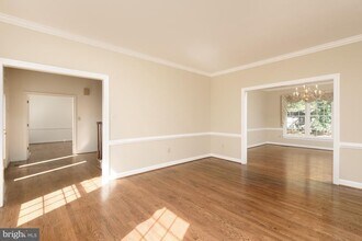 8240 The Midway in Annandale, VA - Building Photo - Building Photo