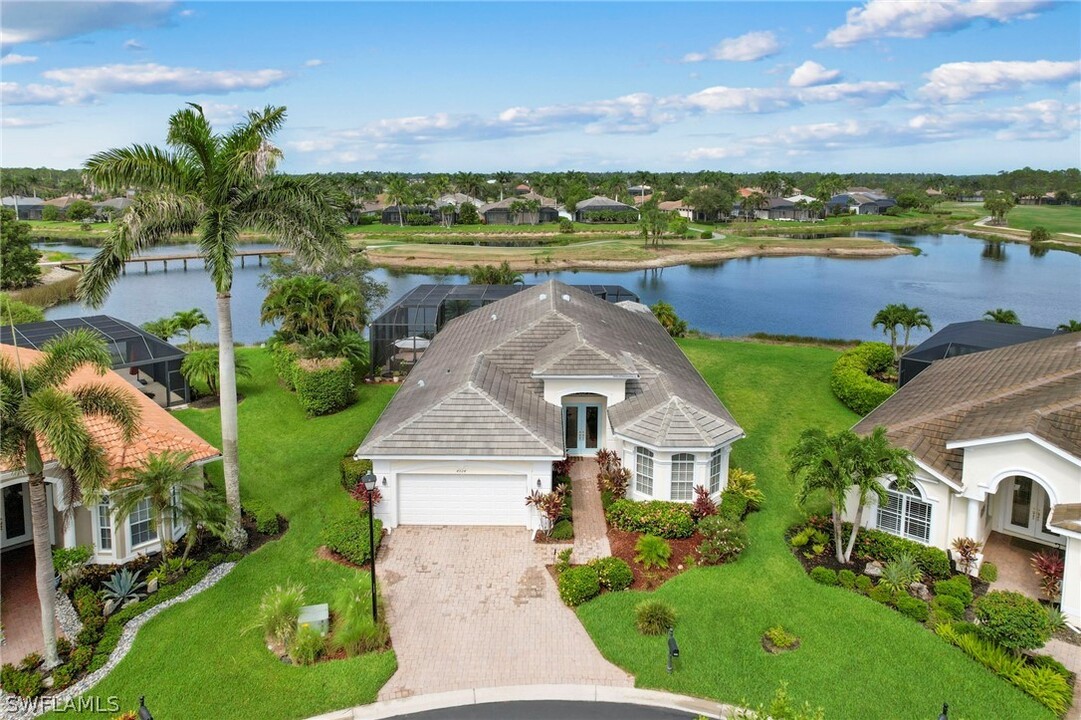 4924 Sedgewood Ln in Naples, FL - Building Photo