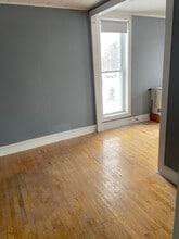 62 Main St in Philadelphia, NY - Foto de edificio - Building Photo